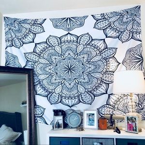 ⭐️Urban Outfitters Tapestry⭐️